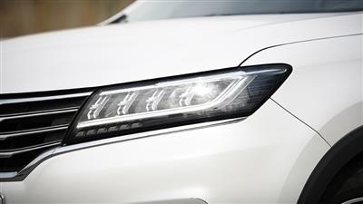 طراحی چراغ های ام جی RX5